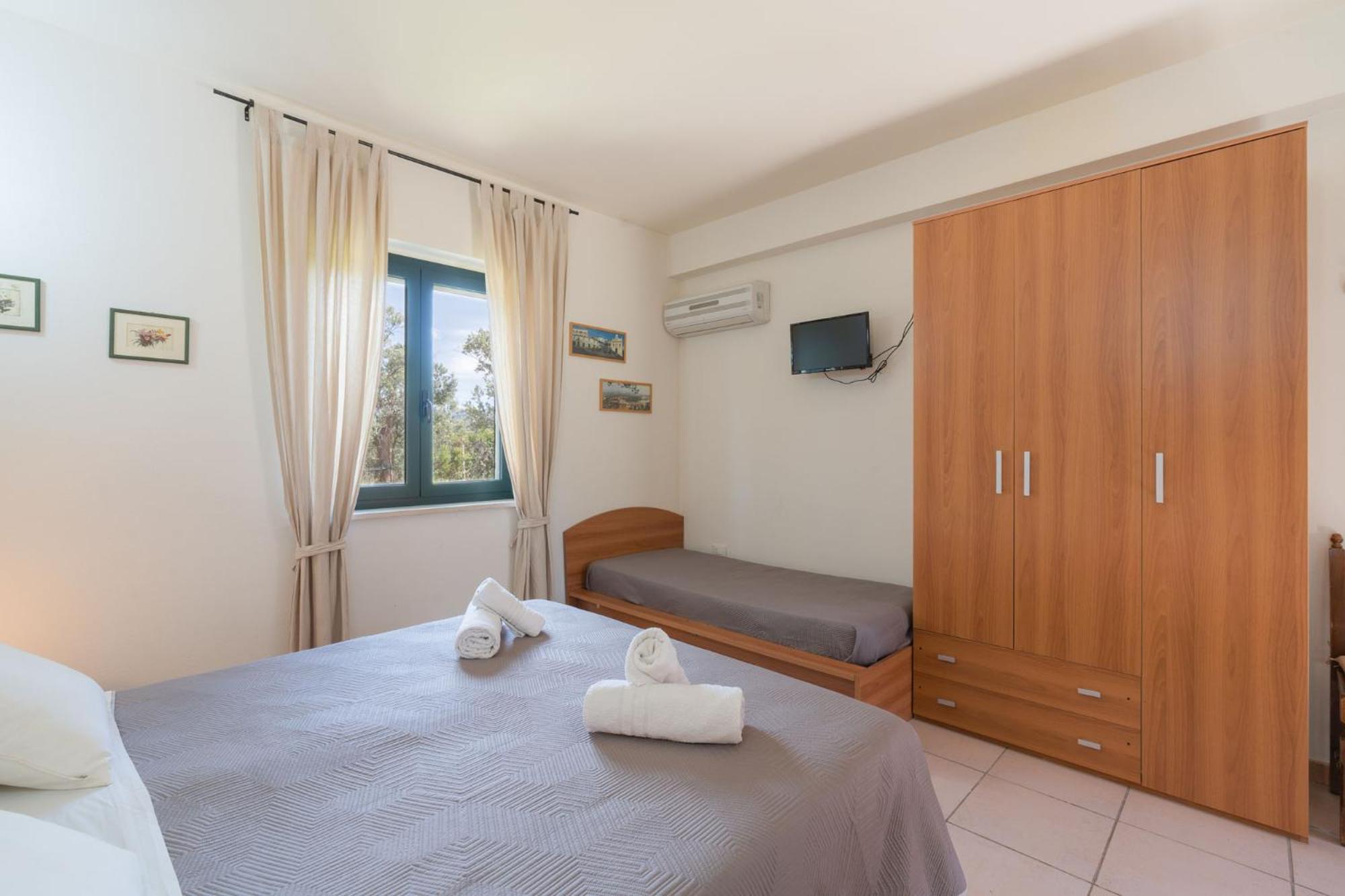 La Piana Degli Ulivi Bed and Breakfast Rossano Eksteriør billede