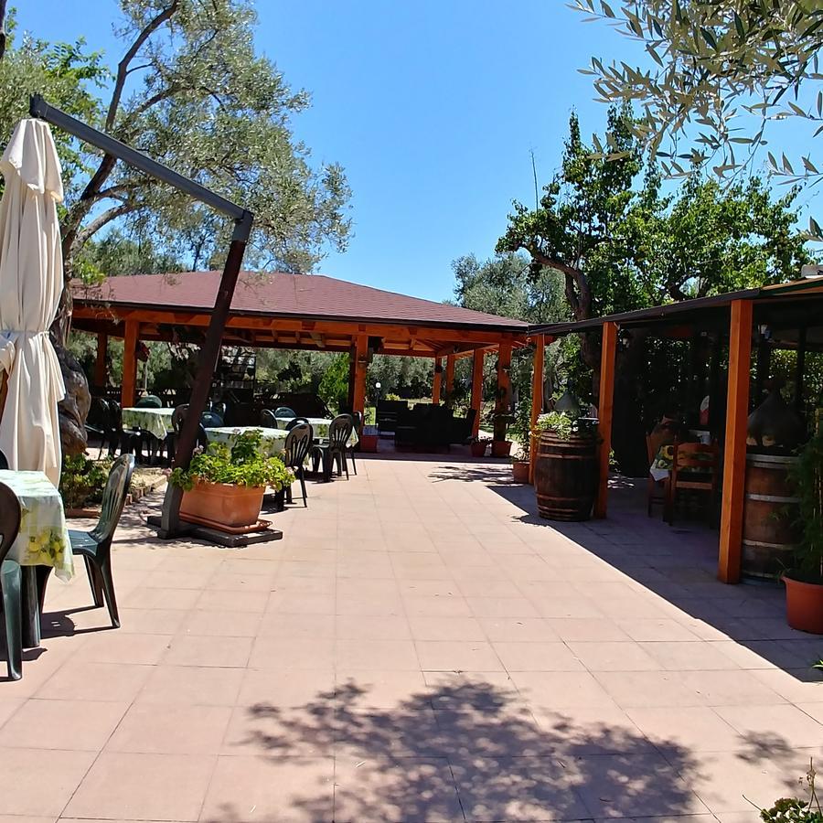 La Piana Degli Ulivi Bed and Breakfast Rossano Eksteriør billede